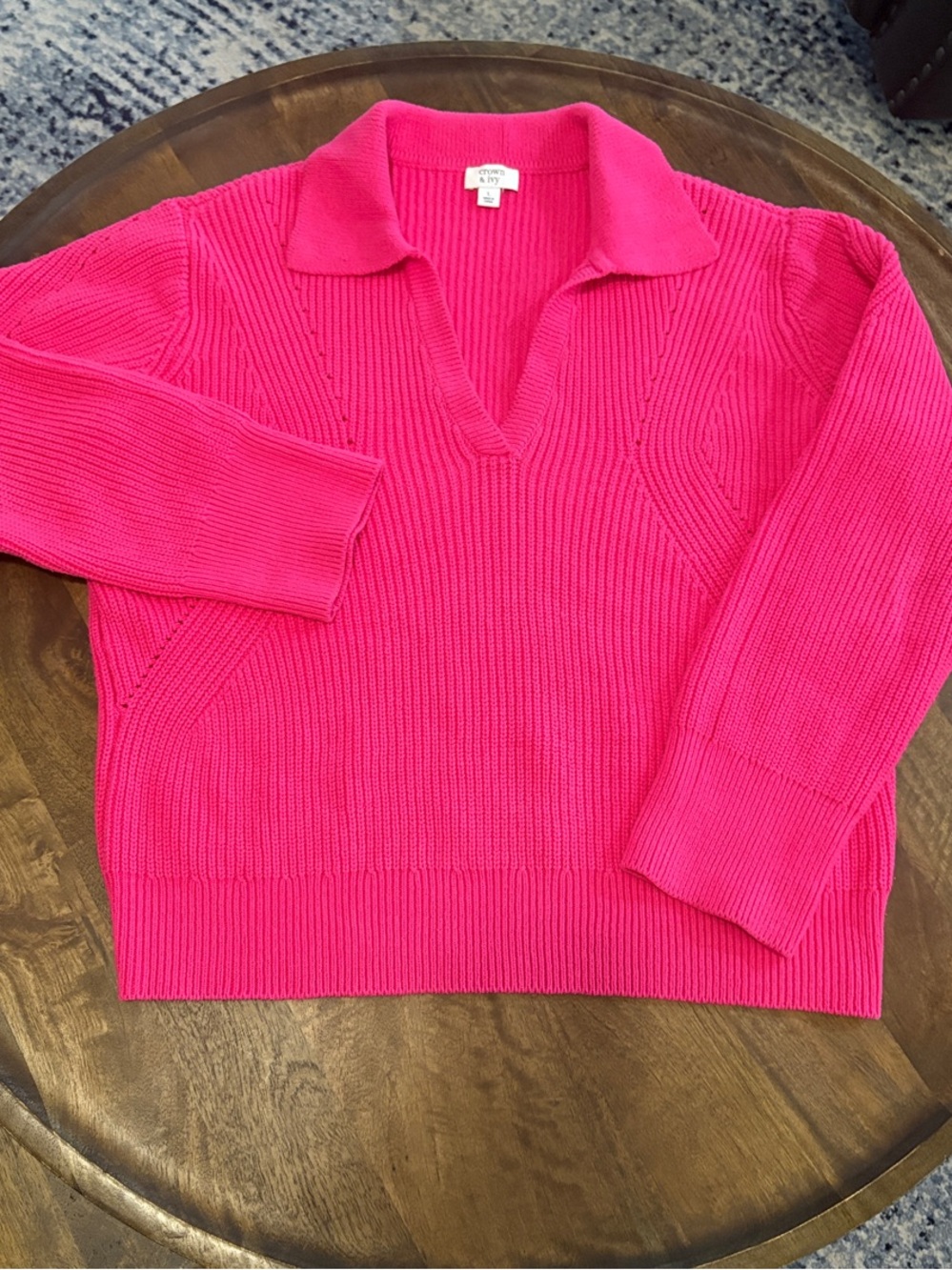 Crown and Ivy Bright Pink Collared V-Neck Women's Sweater, size L.